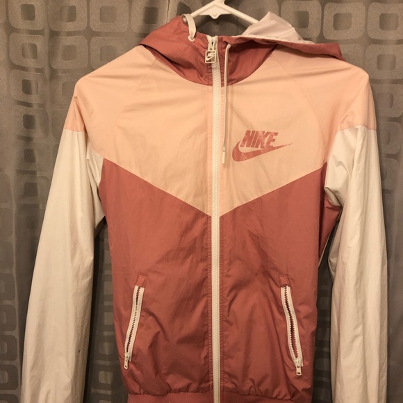 Nike windbreaker - Picture 1 of 3